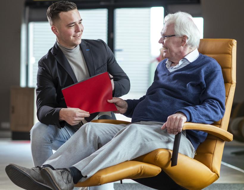 Hoe een ergonomische relaxstoel je lichaam ondersteunt