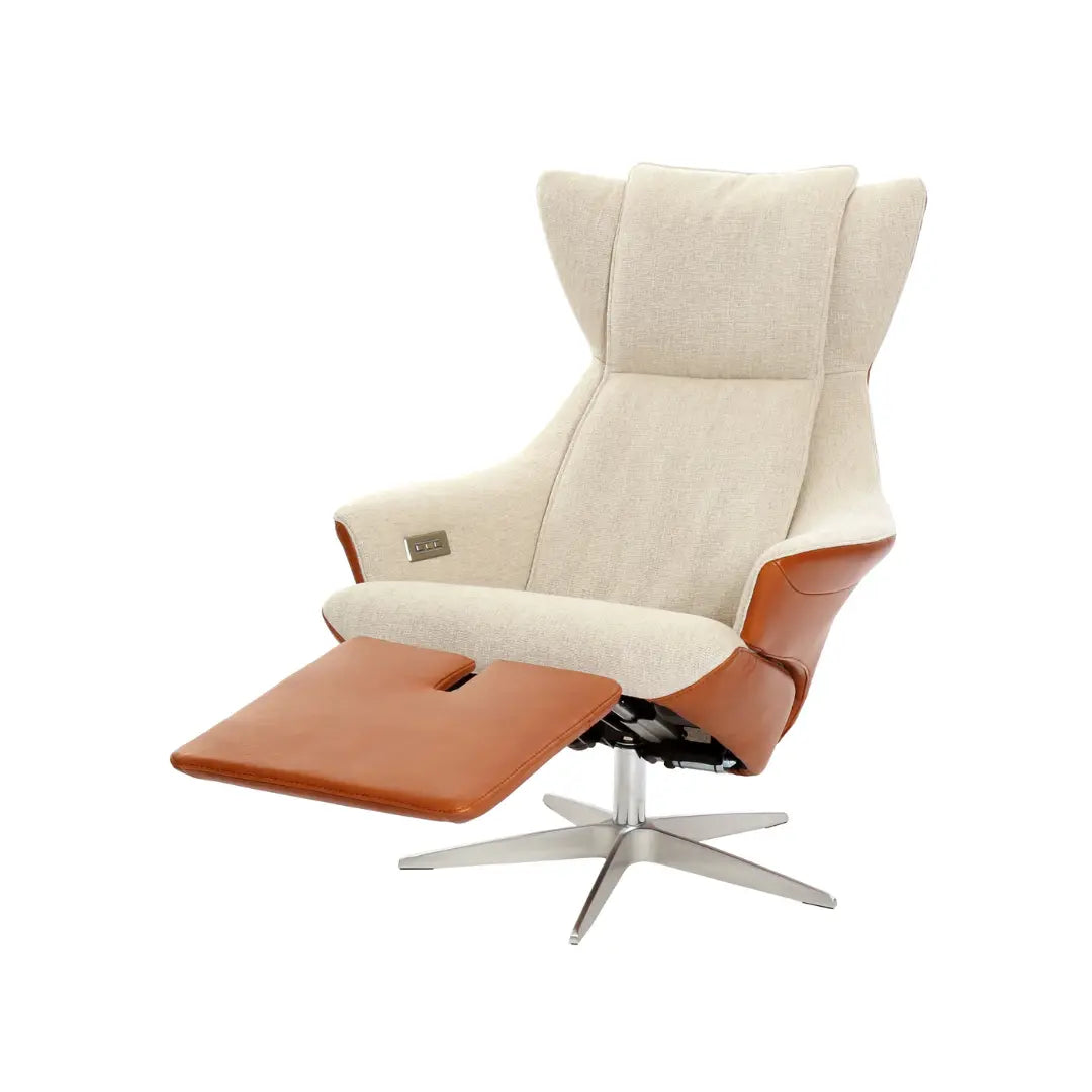 Relaxstoel Blaricum in ligstand met uitgeklapte voetensteun